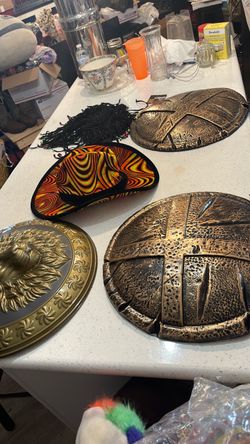 Roman spartan shields and fun hat