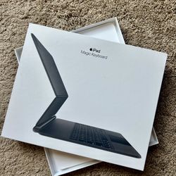 iPad Pro 12.9-inch Magic Keyboard