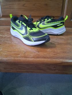 Nike Running Sneakers Black Neon Yellow