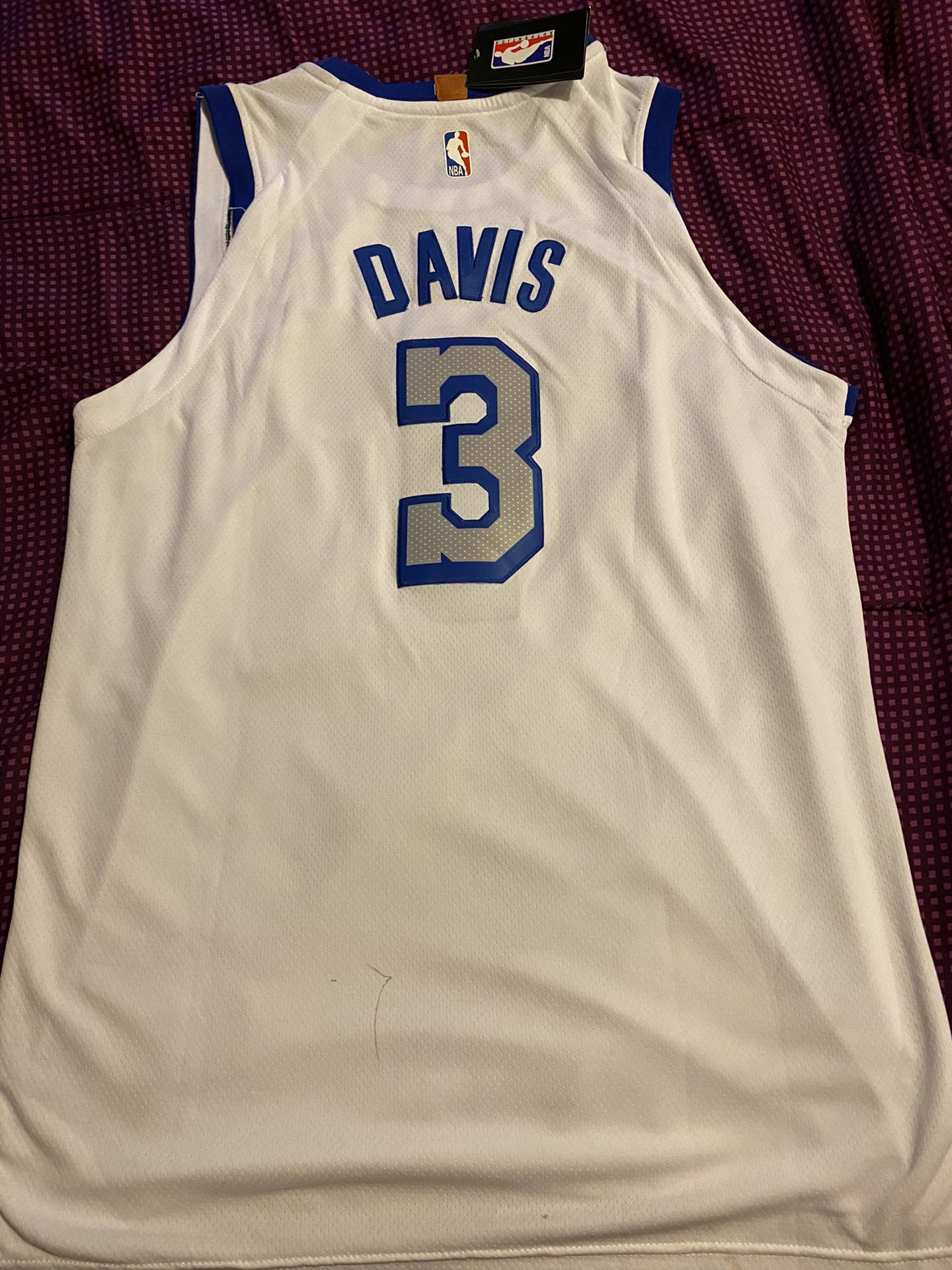 Anthony Davis. Size:Large