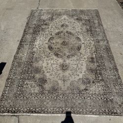 Authentic Persian 100% wool Rug 