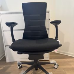 New condition Herman Miller Embody Logitech Gaming / Office Chair ( black)