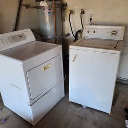  Kenmore King Size Washer & Gas Dryer