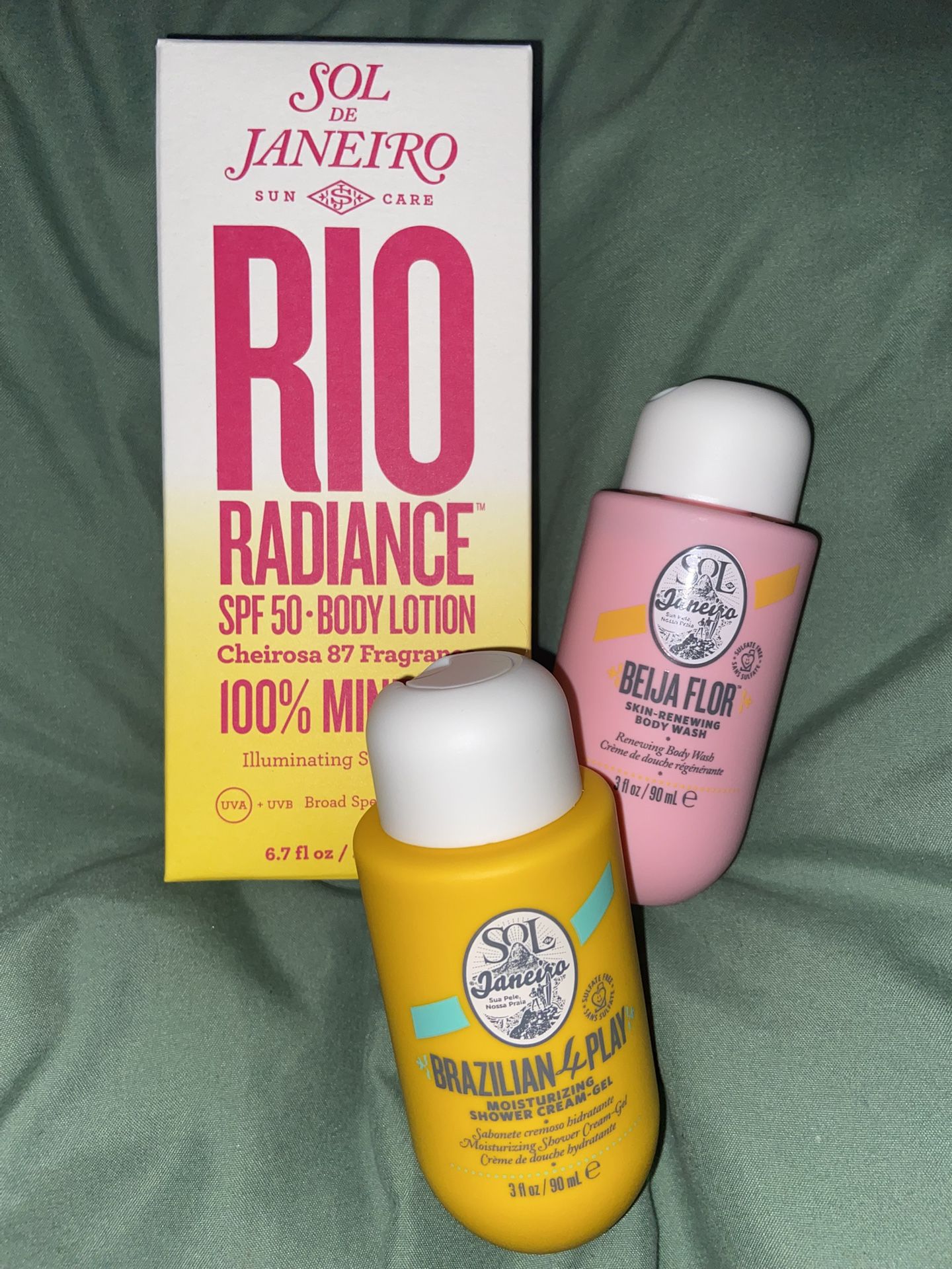 Sol De Janeiro body wash kit
