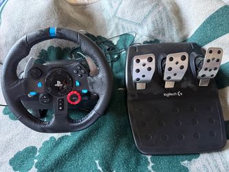Logitech G29 Racing Wheel with Pedals