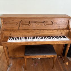 Kimbell Piano 