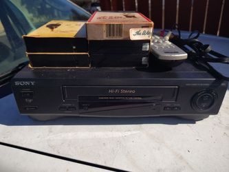 Sony VCR player with remote