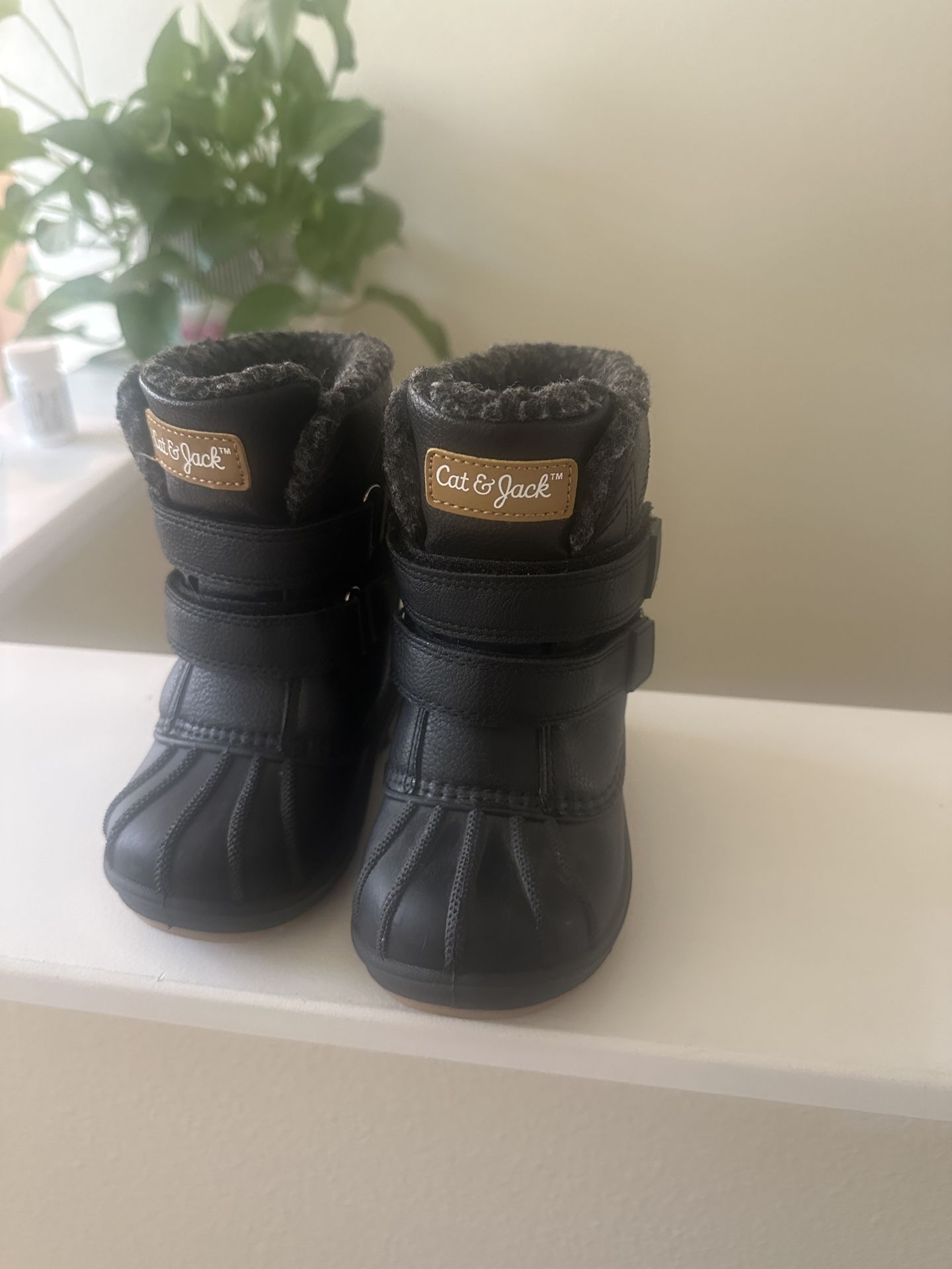 Snow Boots