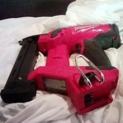Milwaukee Fuel Nail gun 18 Narrow Grown Staples 