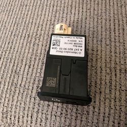 Mercedes Benz W253 Multimedia USB port socket A(contact info removed)