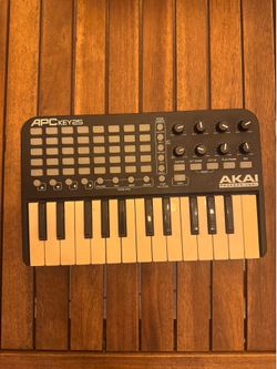 Akai Professional APC Key 25 USB MIDI keyboard and Ableton Live controller