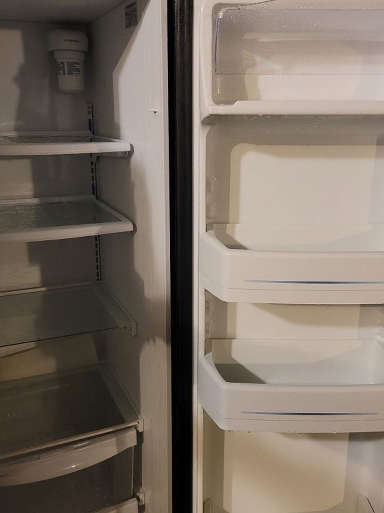 Free Ge Refrigerator freezer is not Cold. Ice Maker Is Working, The Refrigerator is working