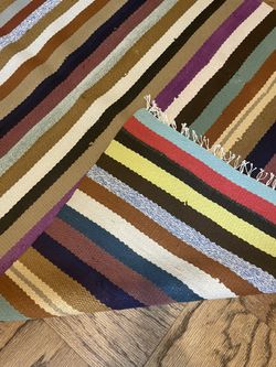 Persian Kilim wool accent rug. 3 x 4'8. Firm price 