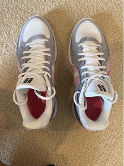 Nike Sabrina 2 - M 9.5 / W 11