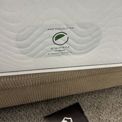 Queen Bed In Good Condition 