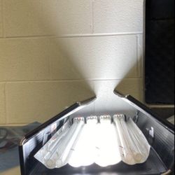 Kino Flo lighting system bulbs not included 