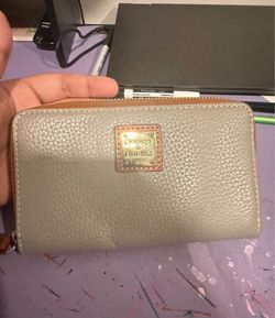 Y2K vintage dooney and bourke wallet