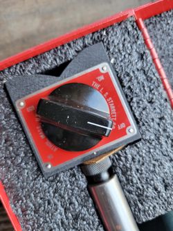 Starrett Indicaot With Mag Base NEW