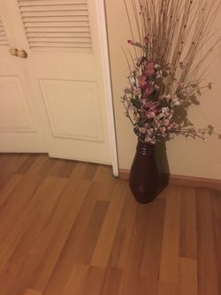 Flower vase