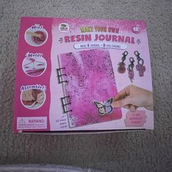 Make Your Own Resin Journal, molds & 3|keyschians