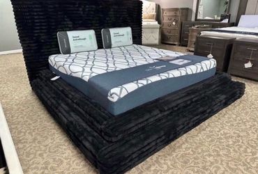 NEW Black Platform King & Queen Size PLATFORM BED with USB-C/A CHARGING PORTS