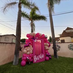 Barbie Box/balloons