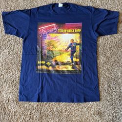 Elton John T Shirt XL Yellow Brick Road Farewell Tour