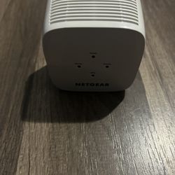 NETGEAR wifi range extender
