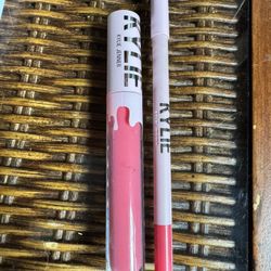 Kylie Lipstick And Lipliner 