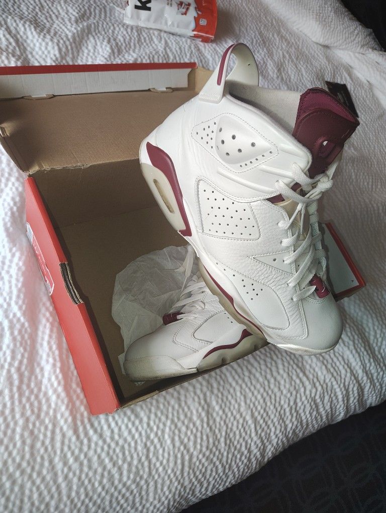 Nike Air Jordan 6 Maroon