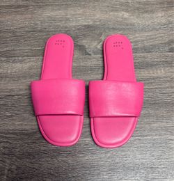 Women’s Slides