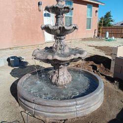 Water Fountain 6'h×5'w