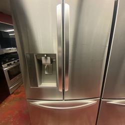 LG 3 Door Fridge/ Nevera lG 3 Puertas