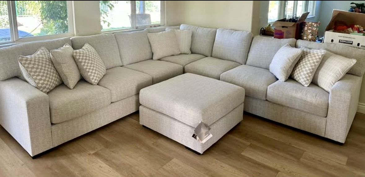 Sectional Couch w/ Ottoman- brand New! MUST SELL!