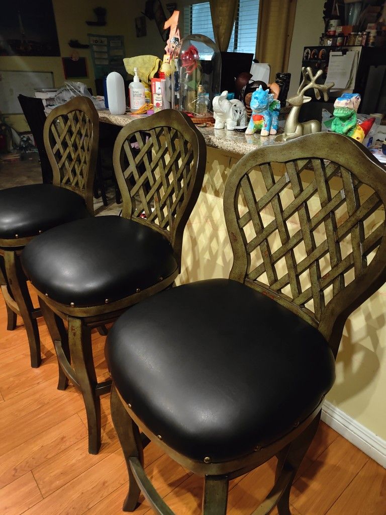 3 Bar Stools Chairs Barstools 30"