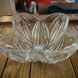 Mikasa Flower Serving Bowl