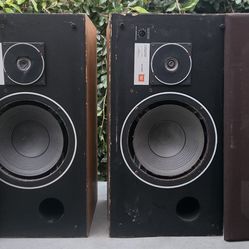 JBL L26 Floor Loudspeakers Speakers ( Sound Very Good )