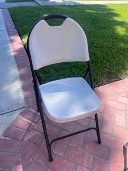 4 Madison folding chairs