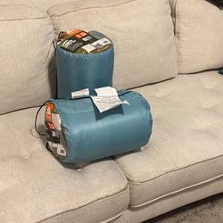 2 BRAND NEW SLEEPING BAGS FOR $15 EACH OR BOTH FOR $25