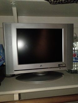 Zenith Small Flat Screen TV