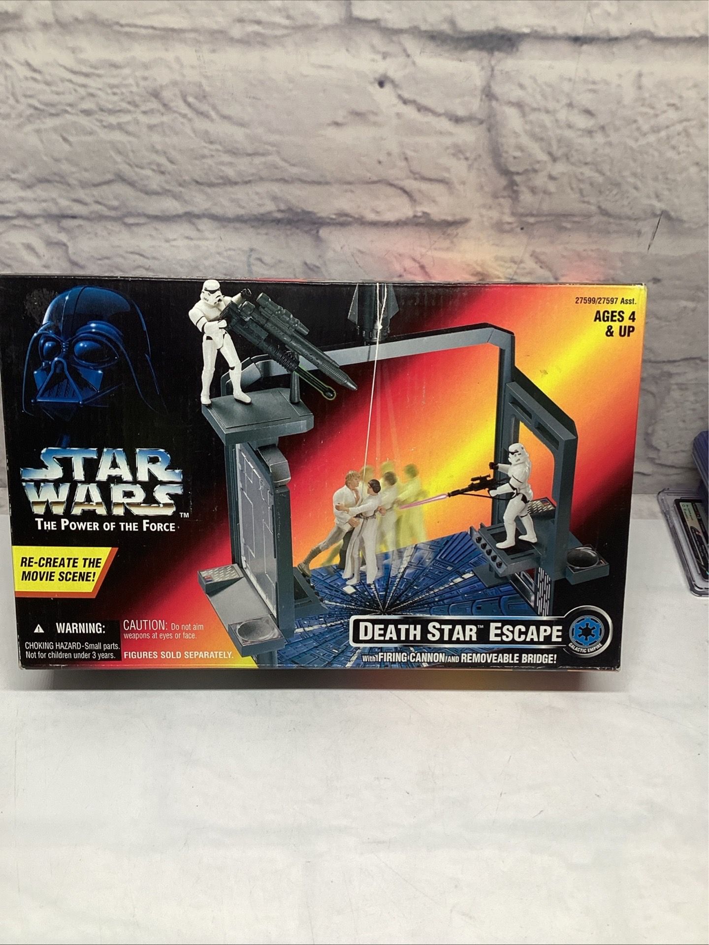 Star Wars POTF Power Of The Force Death Star Escape Playset 1996 Sealed Kenner