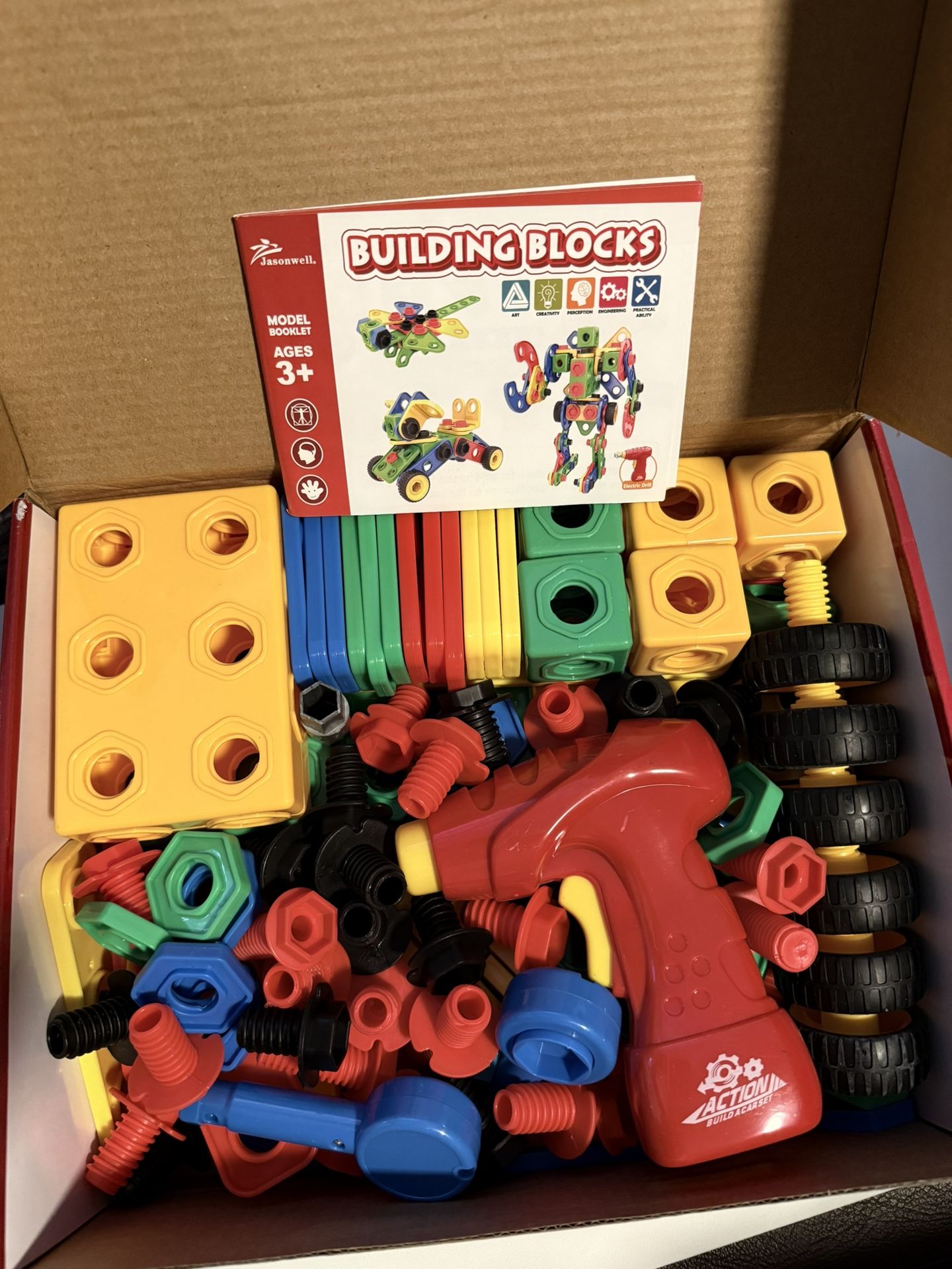 🎄BRAND NEW , Building Blocks ,152pcs