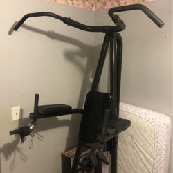Pull Up Tower Rack