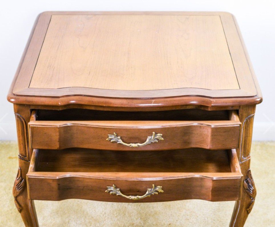 French provencial night stand end table