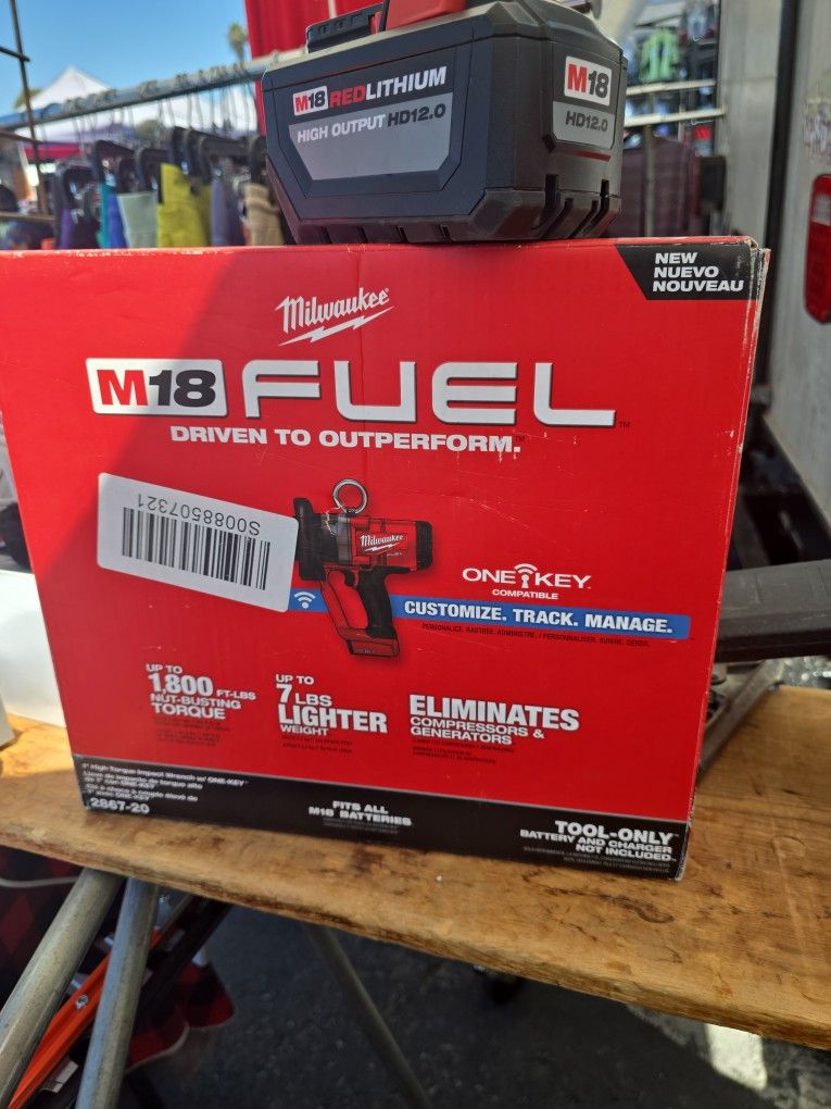 New Milwakee 1 Inch Impact One Key