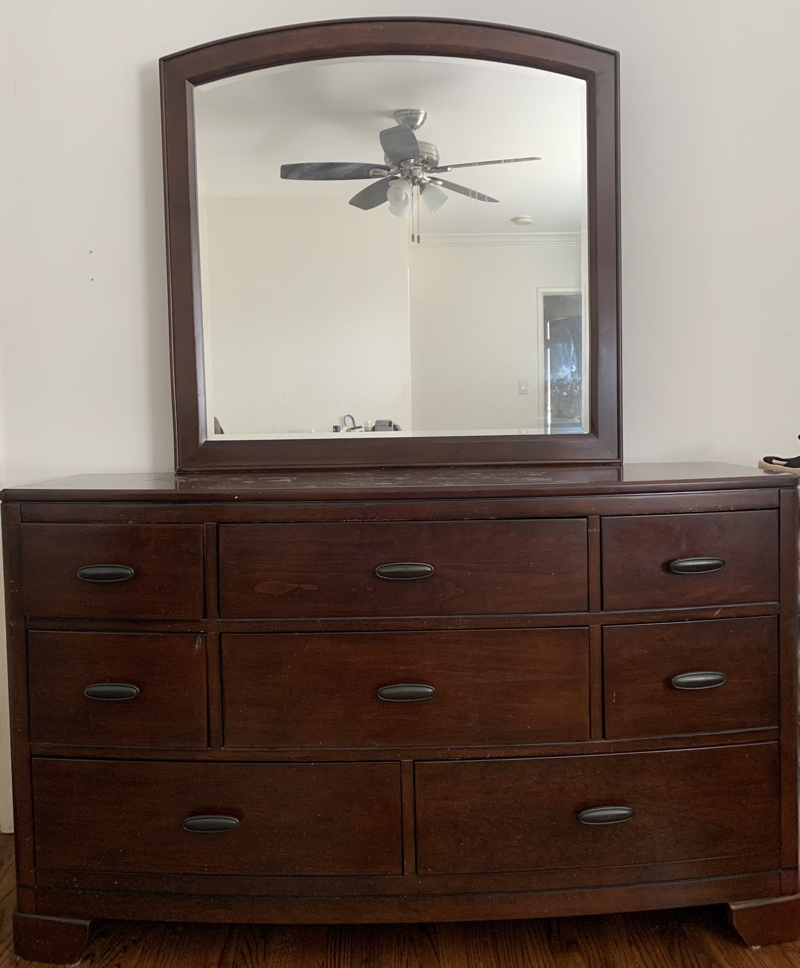 Bedroom Dresser With Mirror