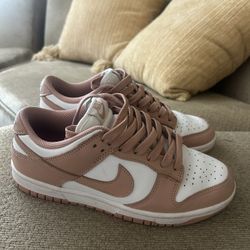 Rose Nike Dunks