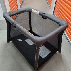 Chicco Travel Playard