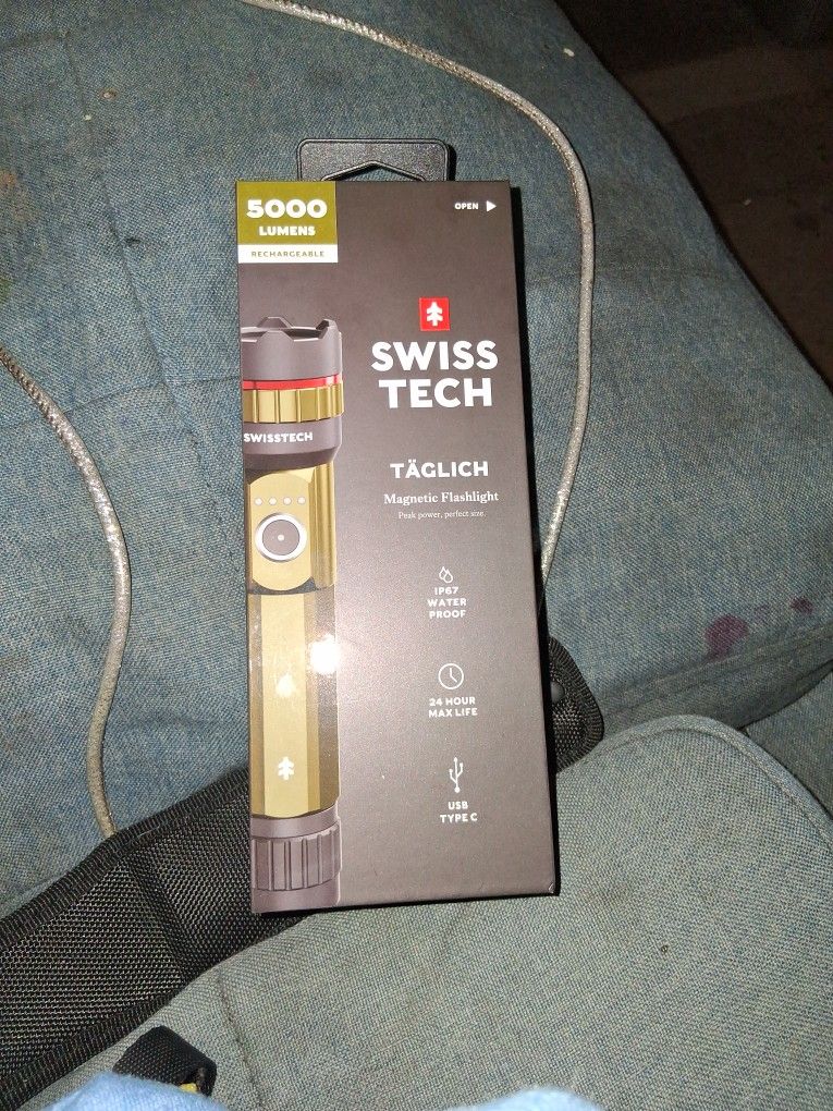 Swiss Tech 5000 Lumens