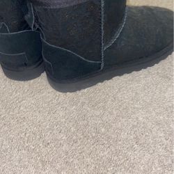 ugg boots SIZE 7